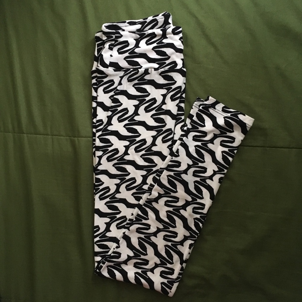 LuLaRoe OS Leggings | B&W Birds 🕊